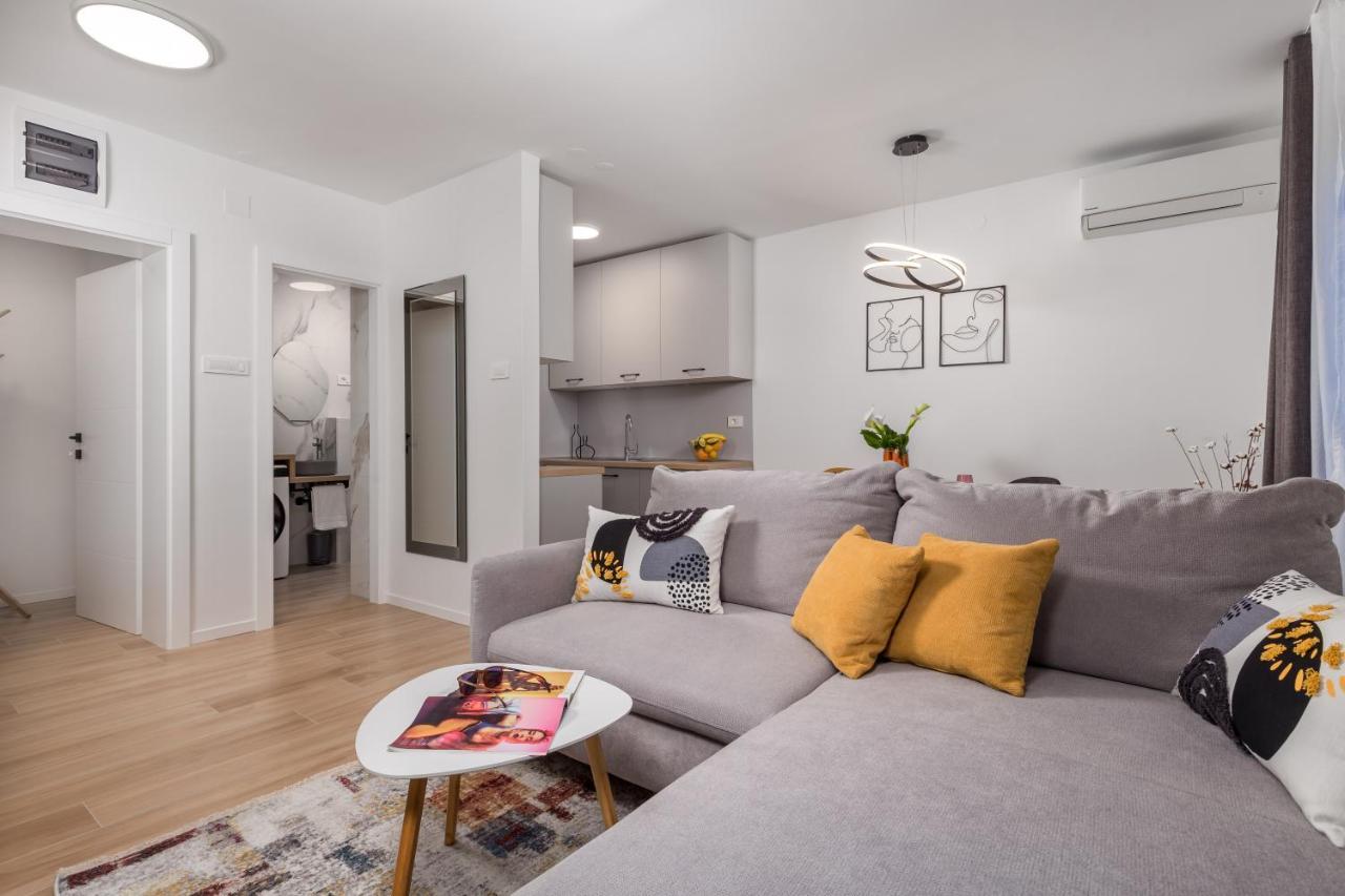 רייקה Modern Apartment Di Piu With Free 20M2 Garage Parking מראה חיצוני תמונה
