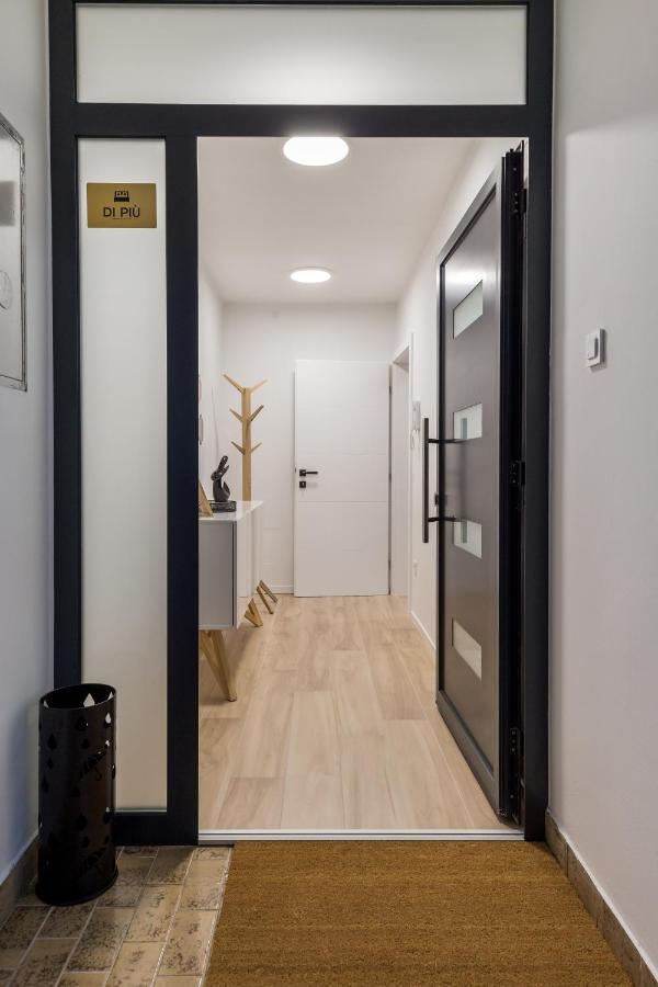 רייקה Modern Apartment Di Piu With Free 20M2 Garage Parking מראה חיצוני תמונה